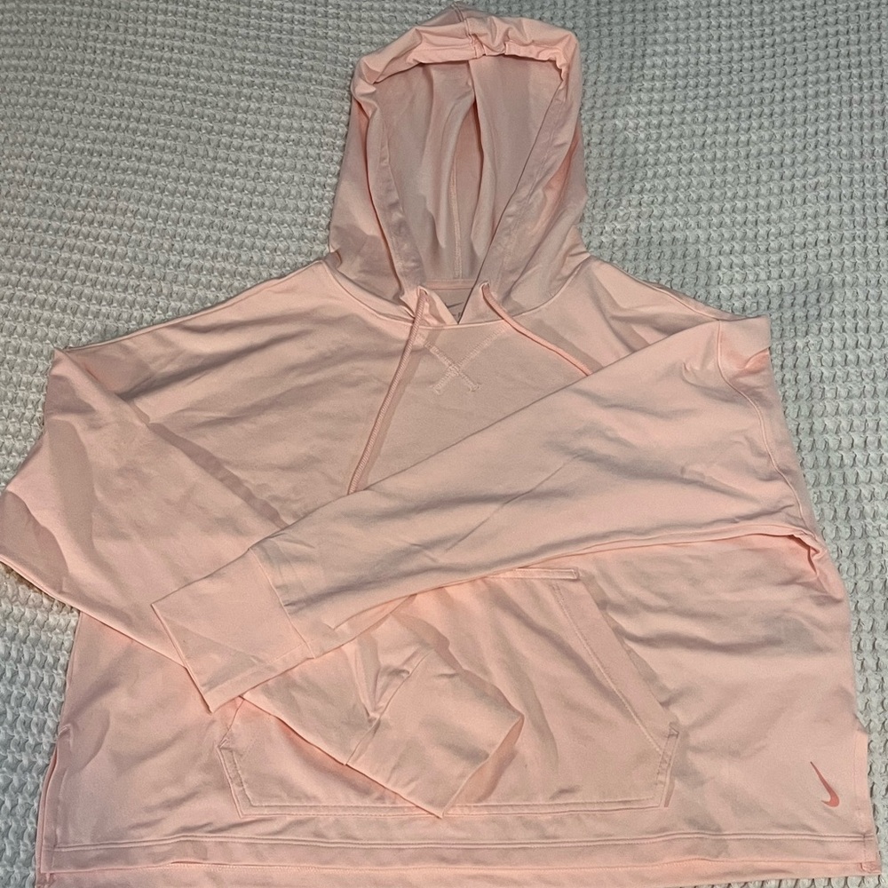 Nike Dri-FIT Top in Soft Pink
